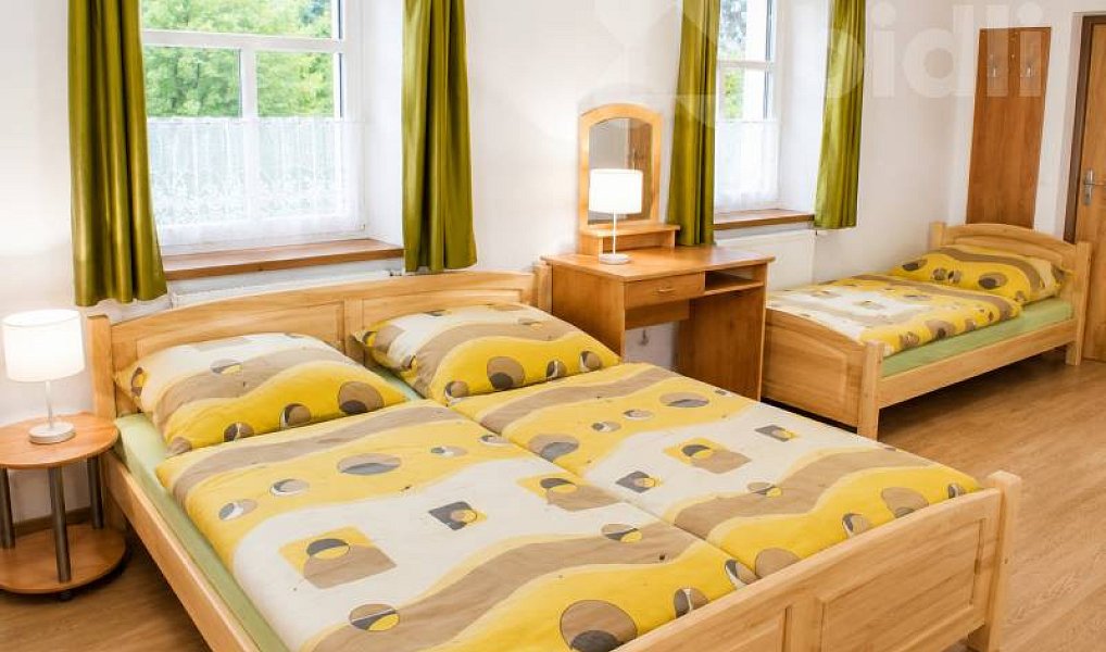 Prodej ubytovacího objektu 600 m², Stožec – náhled fotky 5