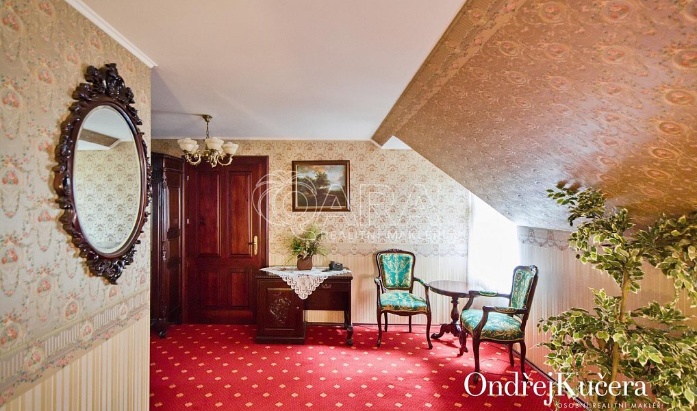 Prodej ubytovacího objektu 832 m², Hřensko – náhled fotky 32