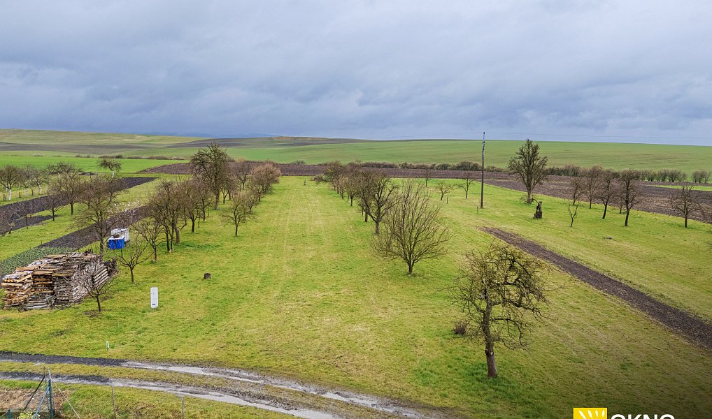 Prodej stavebního pozemku 2 118 m², Roštění – náhled fotky 6