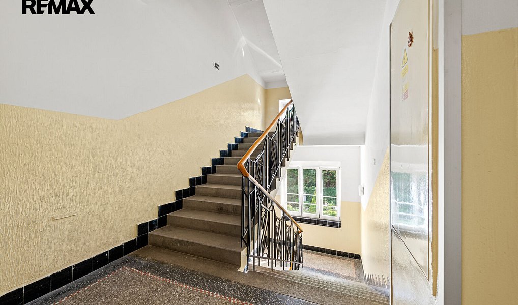 Prodej bytu 3+1 80 m², Praha – náhled fotky 26
