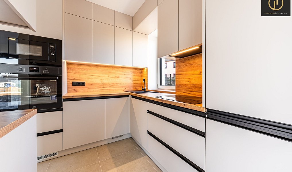 Prodej domu 120 m² s pozemkem 506 m², Kamenné Žehrovice – náhled fotky 9