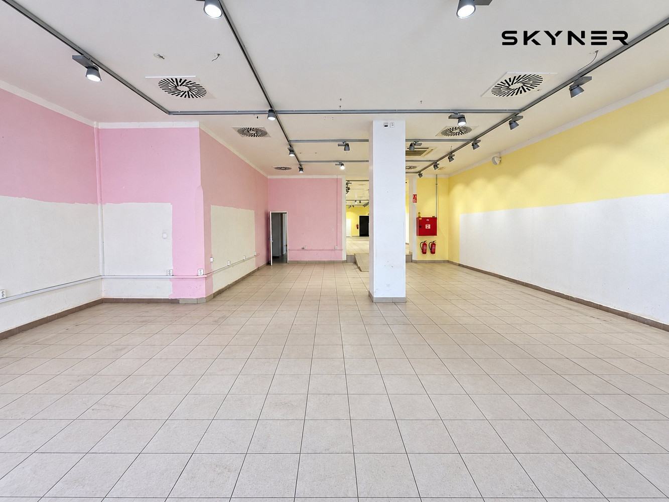 Pronájem obchodních prostor 280 m² – fotografie 4