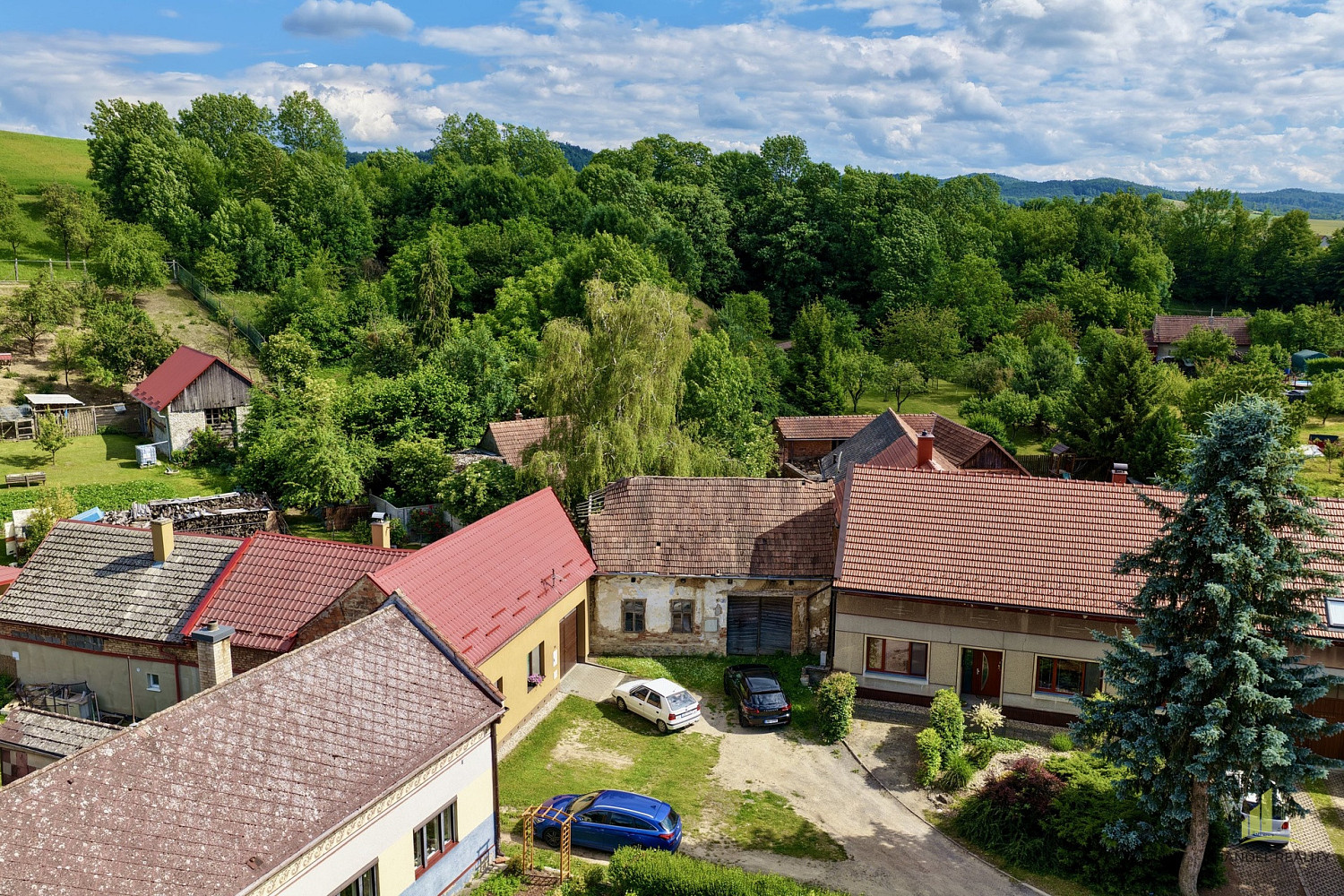 Prodej stavebního pozemku 4 565 m² — photo 2