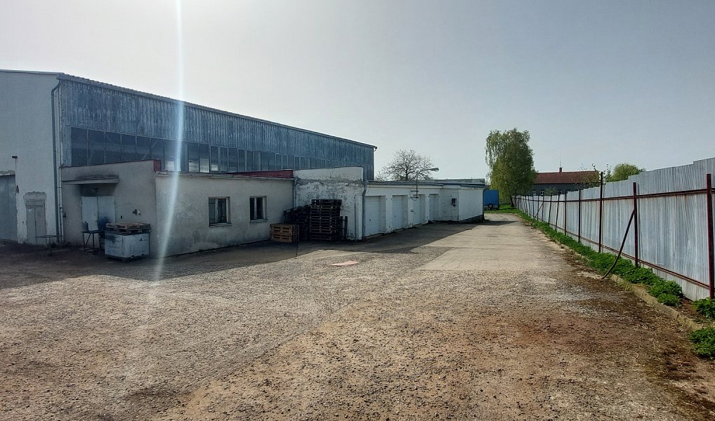Pronájem komerčního objektu (jiného typu) 1 000 m², Benešov – náhled fotky 5