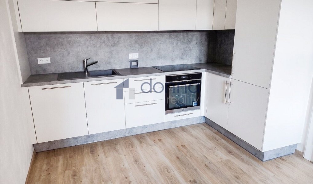 Pronájem bytu 3+kk 77 m², Praha – náhled fotky 2