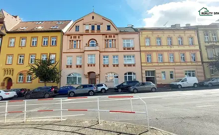 Pronájem bytu 2+1 80 m², 26. dubna, Cheb