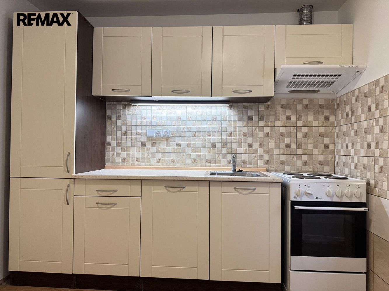 Pronájem bytu 2+1 48 m² – fotografie 2