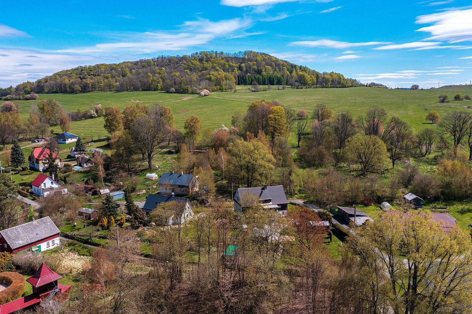 Prodej domu 380 m² s pozemkem 1 881 m² – fotografie 3