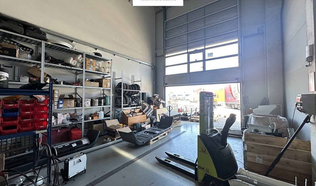 Pronájem skladovacích prostor 301 m², Strančice – náhled fotky 5