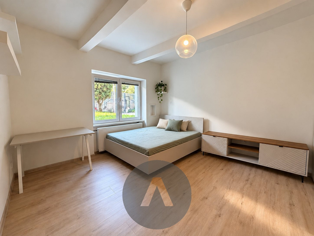Pronájem bytu 1+kk 35 m²