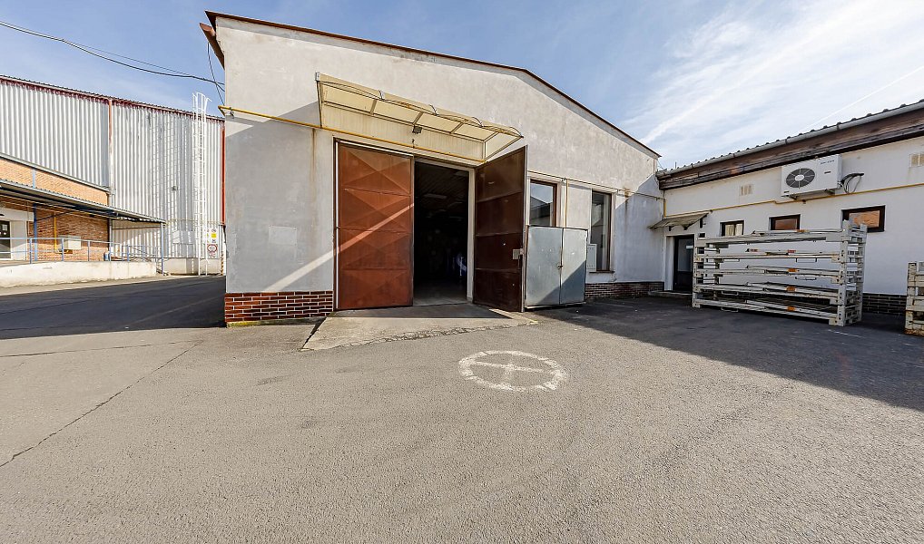 Pronájem skladovacích prostor 242 m², Staré Město – náhled fotky 4