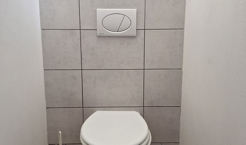 Pronájem obchodních prostor 16 m², Rostoklaty – náhled fotky 5