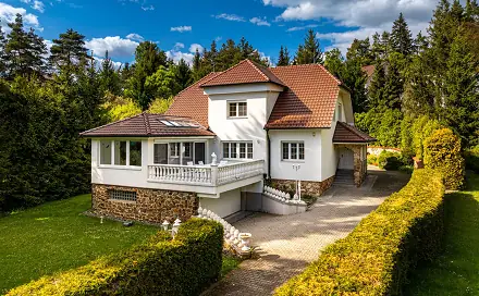 Prodej domu 289 m² s pozemkem 3 375 m², V Zátiší, Družec, okres Kladno