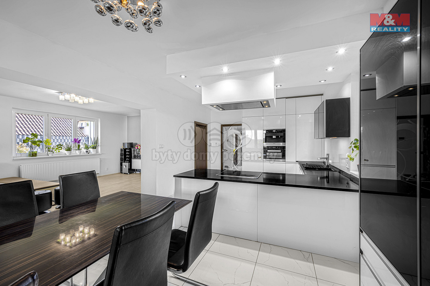 Prodej domu 206 m² s pozemkem 501 m² – fotografie 3