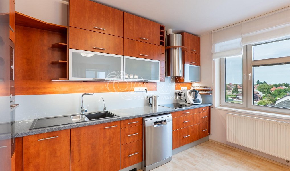 Prodej bytu 3+kk 76 m², Čelákovice – náhled fotky 2