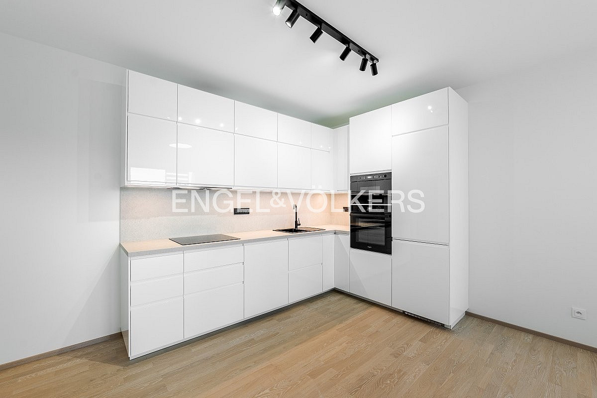 Pronájem bytu 2+kk 56 m² – fotografie 2