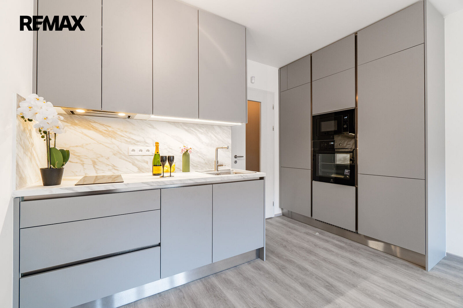 Prodej bytu 1+kk 34 m² – fotografie 4