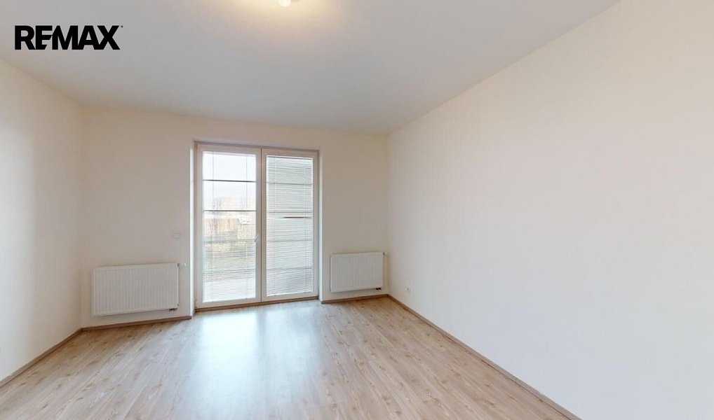 Pronájem bytu 1+kk 38 m², Holubice – náhled fotky 5