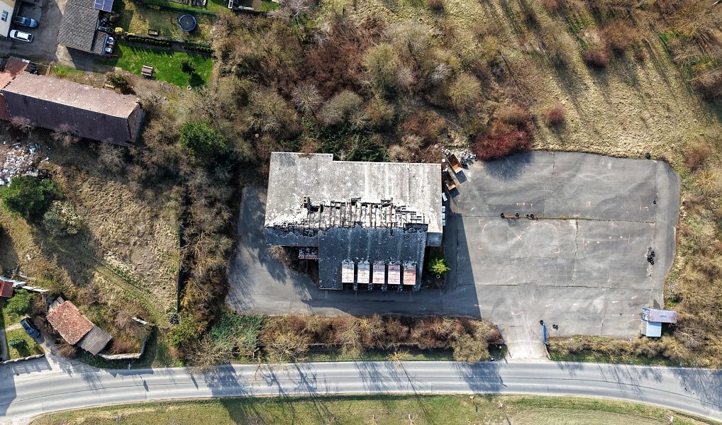 Prodej komerčního pozemku 1 634 m², Mořina – náhled fotky 2