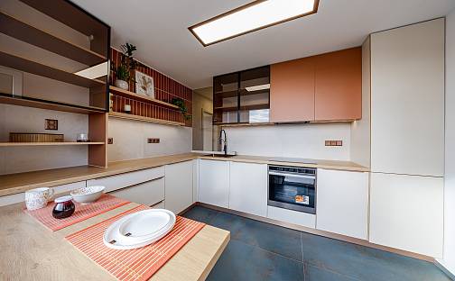 Prodej bytu 3+1 71 m², Uherské Hradiště