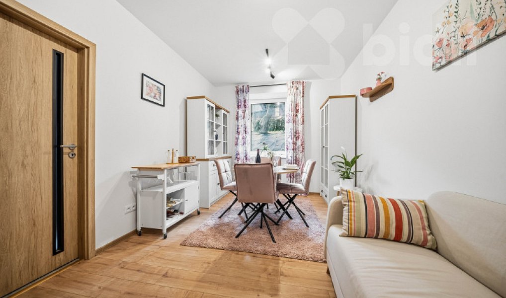 Prodej domu 210 m² s pozemkem 835 m², Jeníkovice – náhled fotky 14