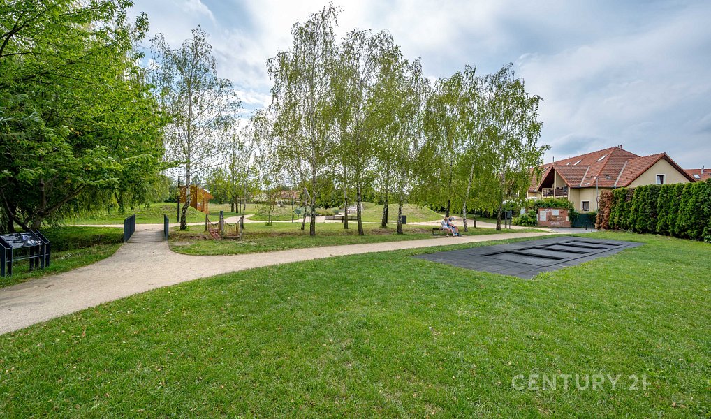 Prodej bytu 2+kk 45 m², Jesenice – náhled fotky 23