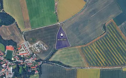 Prodej pole 28 407 m², Praha 10 - Královice