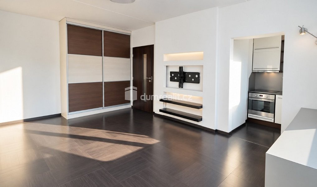 Pronájem bytu 1+1 30 m², Praha – náhled fotky 5