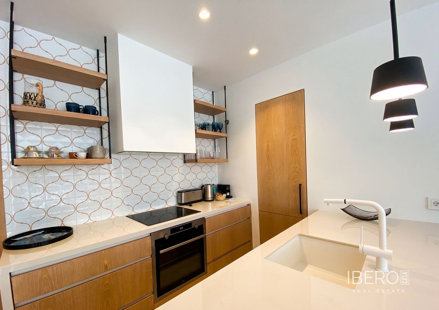 Piso 4+kk – Marbella, Nueva Andalucía - Más