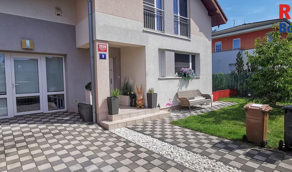 Prodej domu 184 m² s pozemkem 283 m², Praha – náhled fotky 3