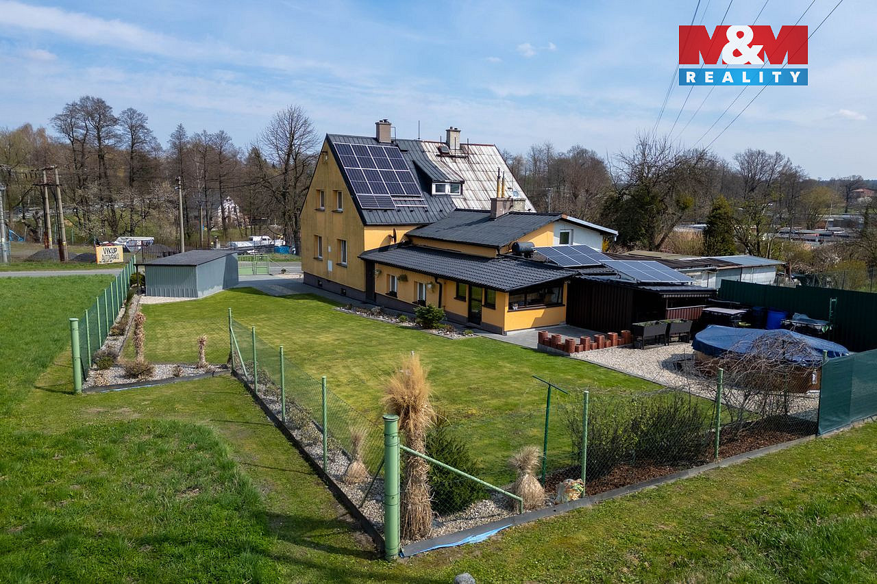 Prodej domu 220 m² s pozemkem 810 m² — photo 2
