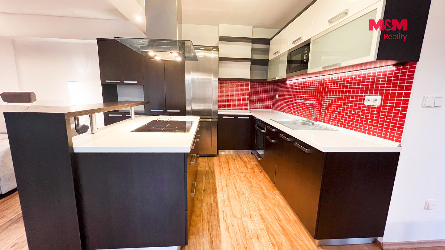 Pronájem bytu 3+kk 94 m² — photo 3