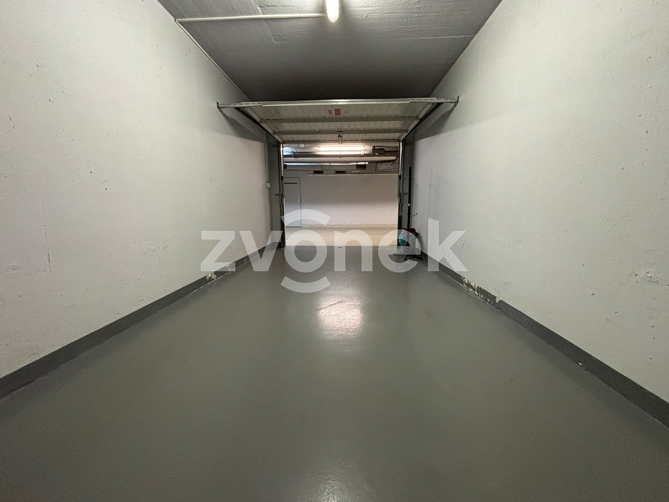 Pronájem garáže 20 m2, zlín