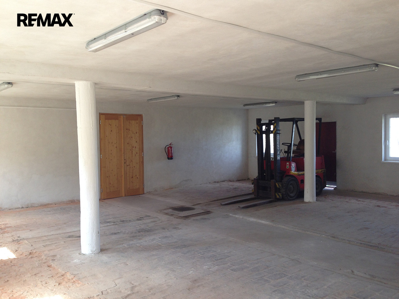 Pronájem skladovacích prostor 182 m² – pohled 5