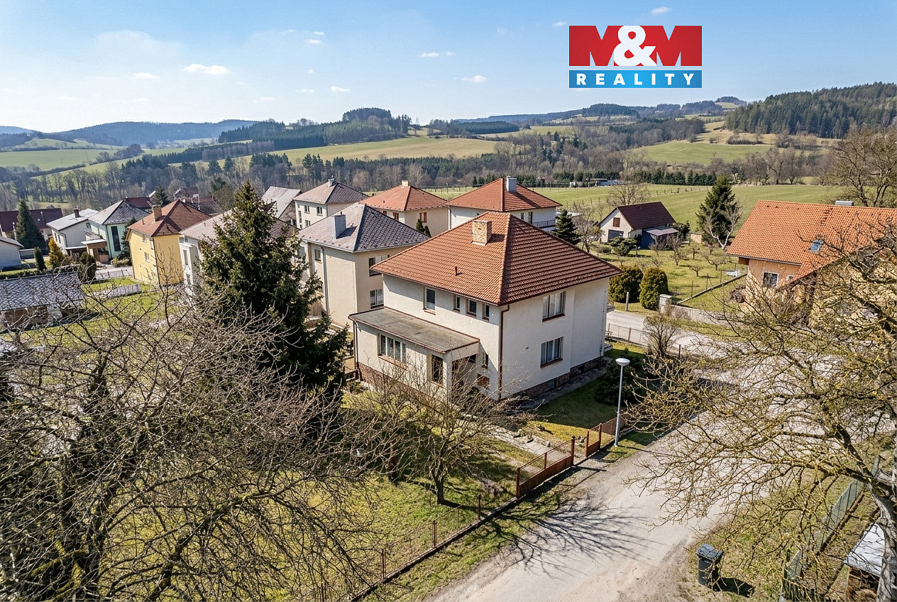 Prodej domu 258 m² s pozemkem 660 m²
