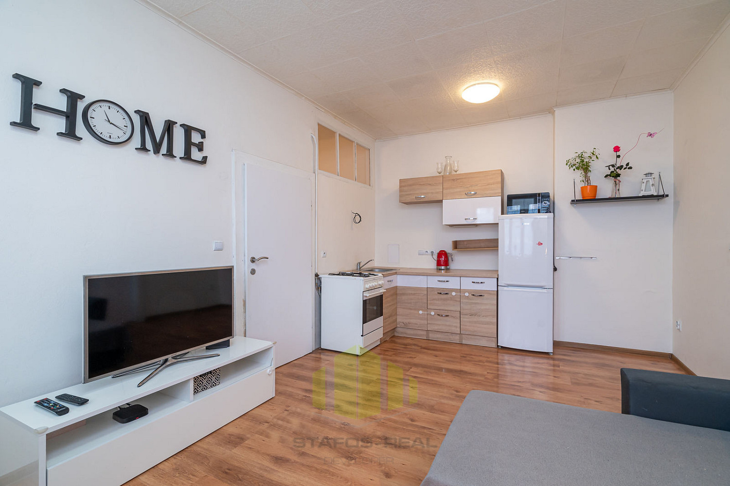 Pronájem bytu 2+kk 48 m² – fotografie 3