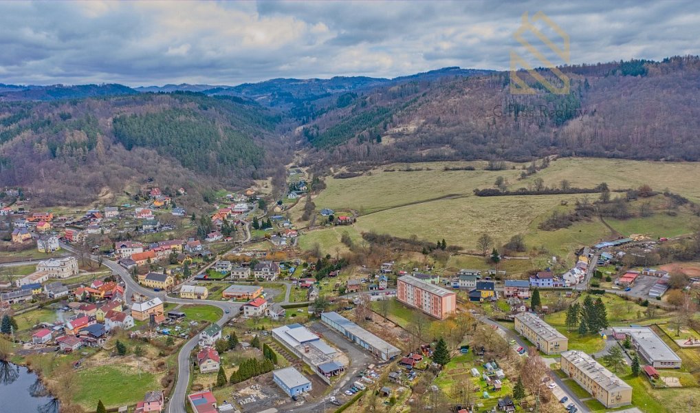 Prodej stavebního pozemku 778 m², Velichov – náhled fotky 5