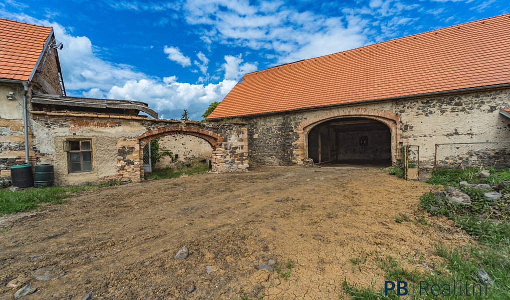 Prodej domu 300 m² s pozemkem 1 821 m², Krásný Dvůr – náhled fotky 4