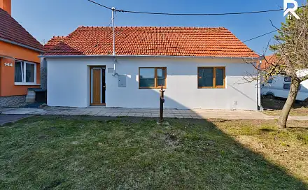 Prodej domu 100 m² s pozemkem 188 m², Hostěrádky-Rešov, okres Vyškov