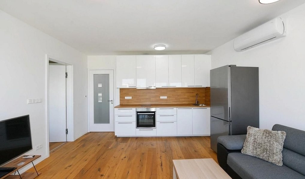 Prodej bytu 2+kk 46 m², Praha – náhled fotky 2