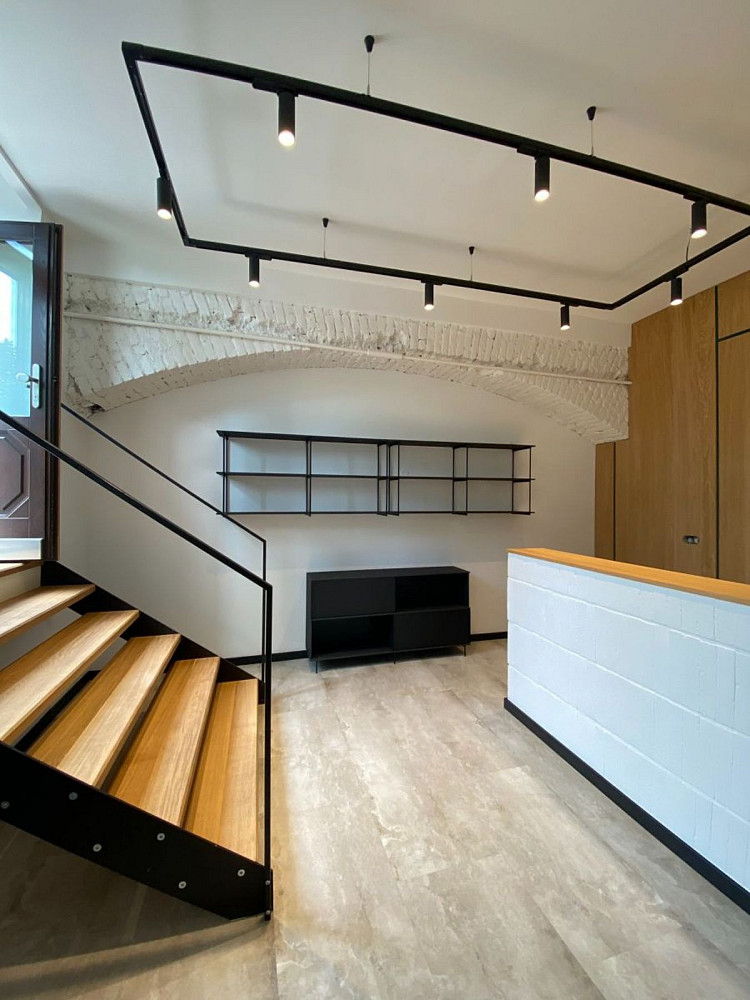 Pronájem obchodních prostor 80 m² – fotografie 2