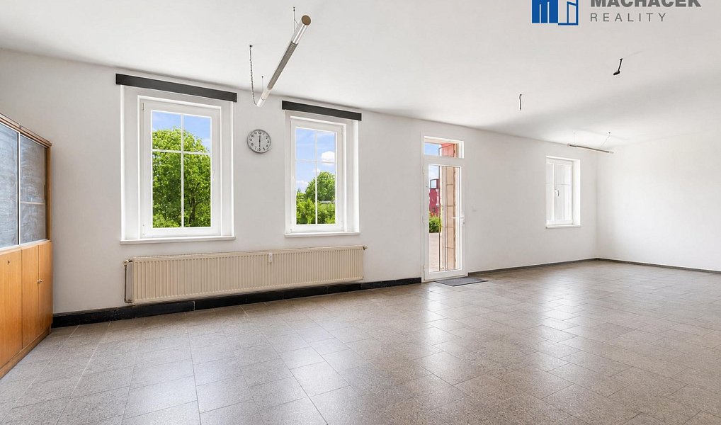 Prodej domu 350 m² s pozemkem 207 m², Dubí – náhled fotky 10