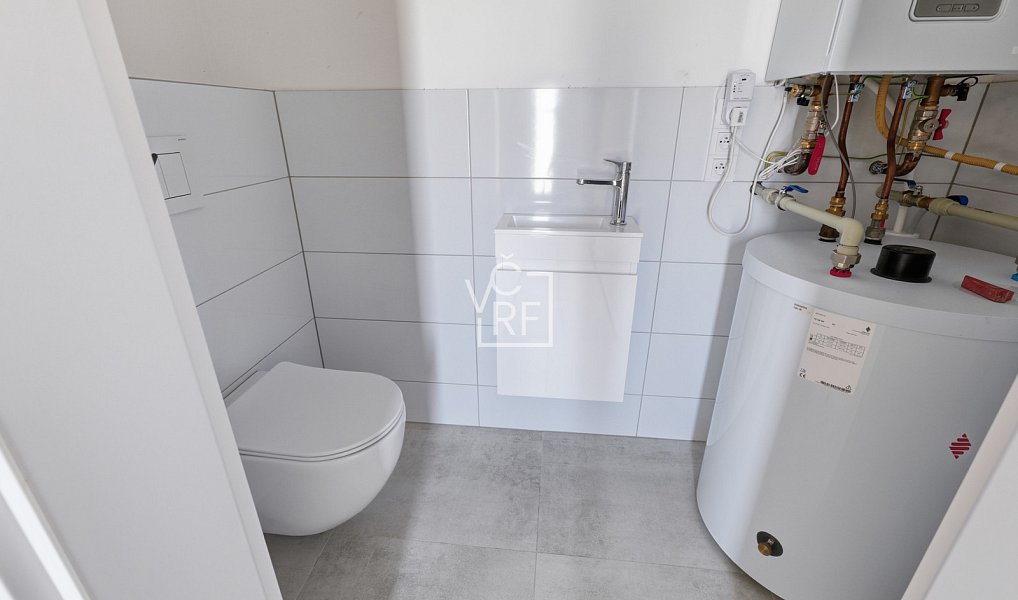 Pronájem domu 148 m² s pozemkem 255 m², Chlumec nad Cidlinou – náhled fotky 24