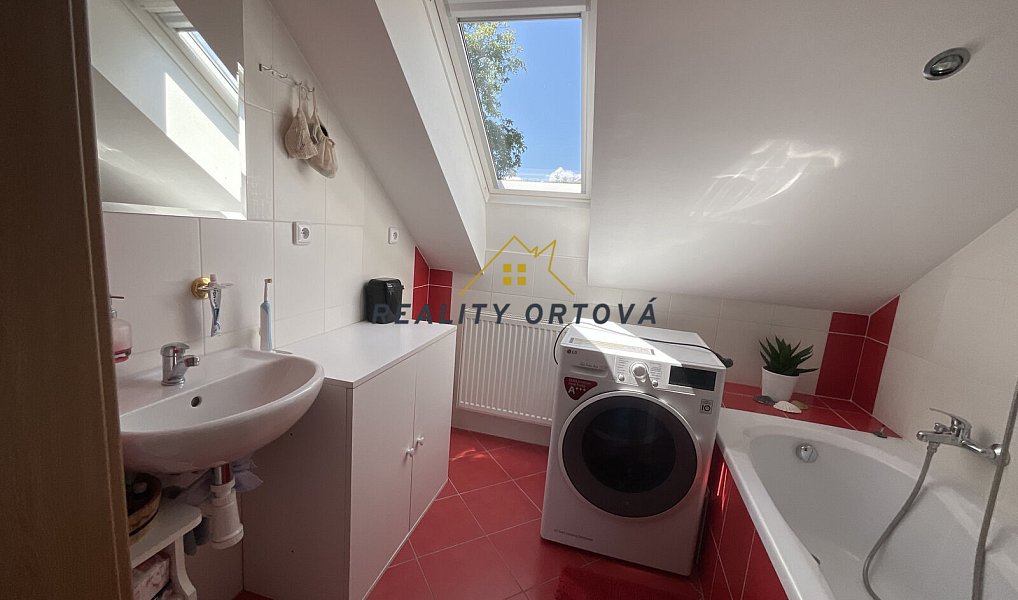 Prodej domu 166 m² s pozemkem 2 688 m², Třebnouševes – náhled fotky 34