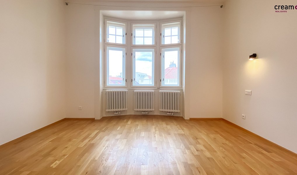 Pronájem bytu 2+kk 70 m², Praha – náhled fotky 2