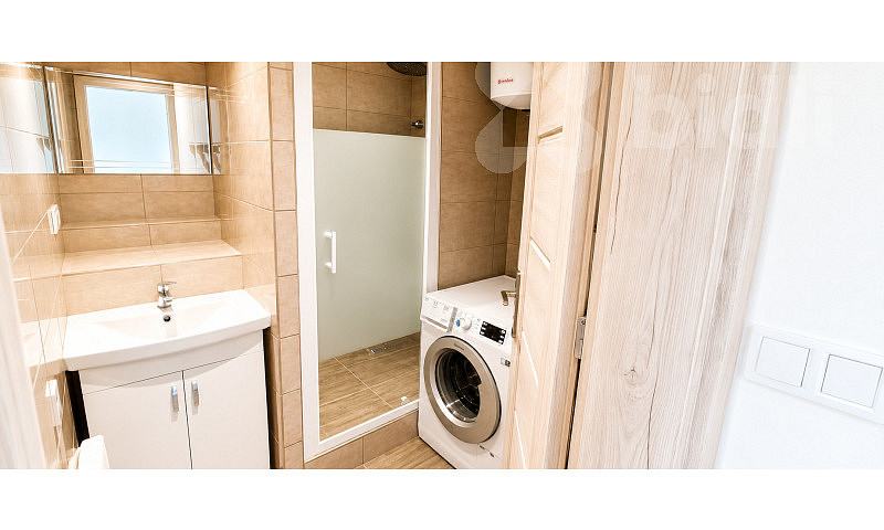 Prodej bytu 1+kk 36 m² — photo 4