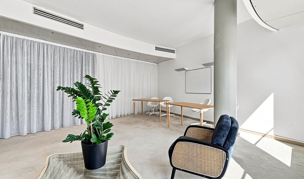 Pronájem kanceláře 50 m², Praha – náhled fotky 2