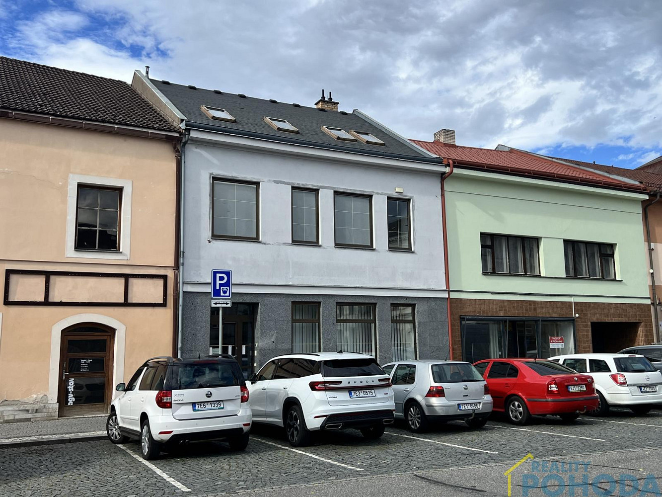 Pronájem komerčního objektu (jiného typu) 500 m² – fotografie 2
