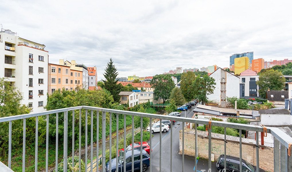 Pronájem bytu 3+kk 63 m², Praha – náhled fotky 2