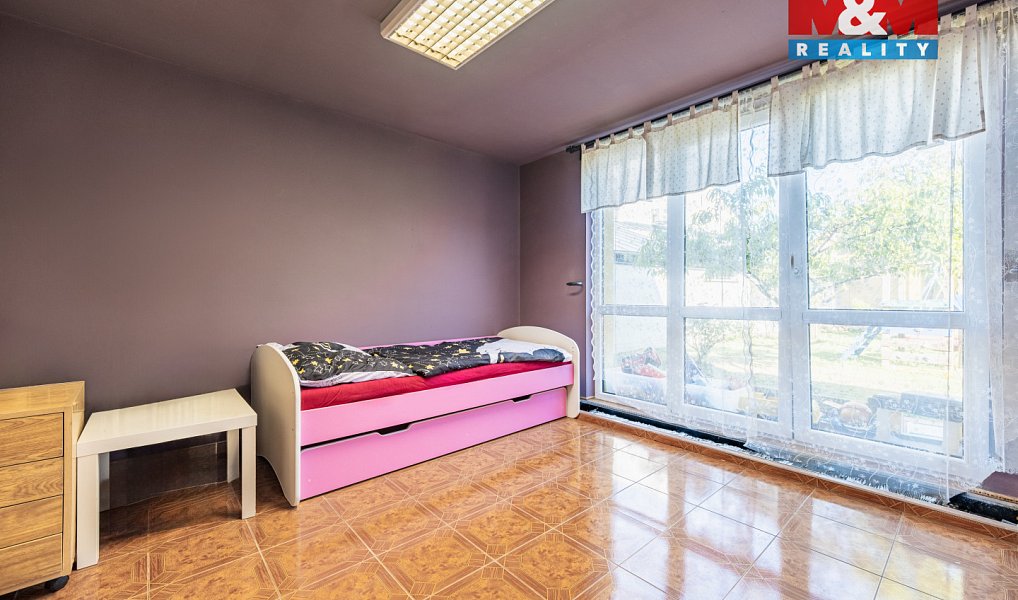 Prodej domu 370 m² s pozemkem 648 m², Mochov – náhled fotky 25